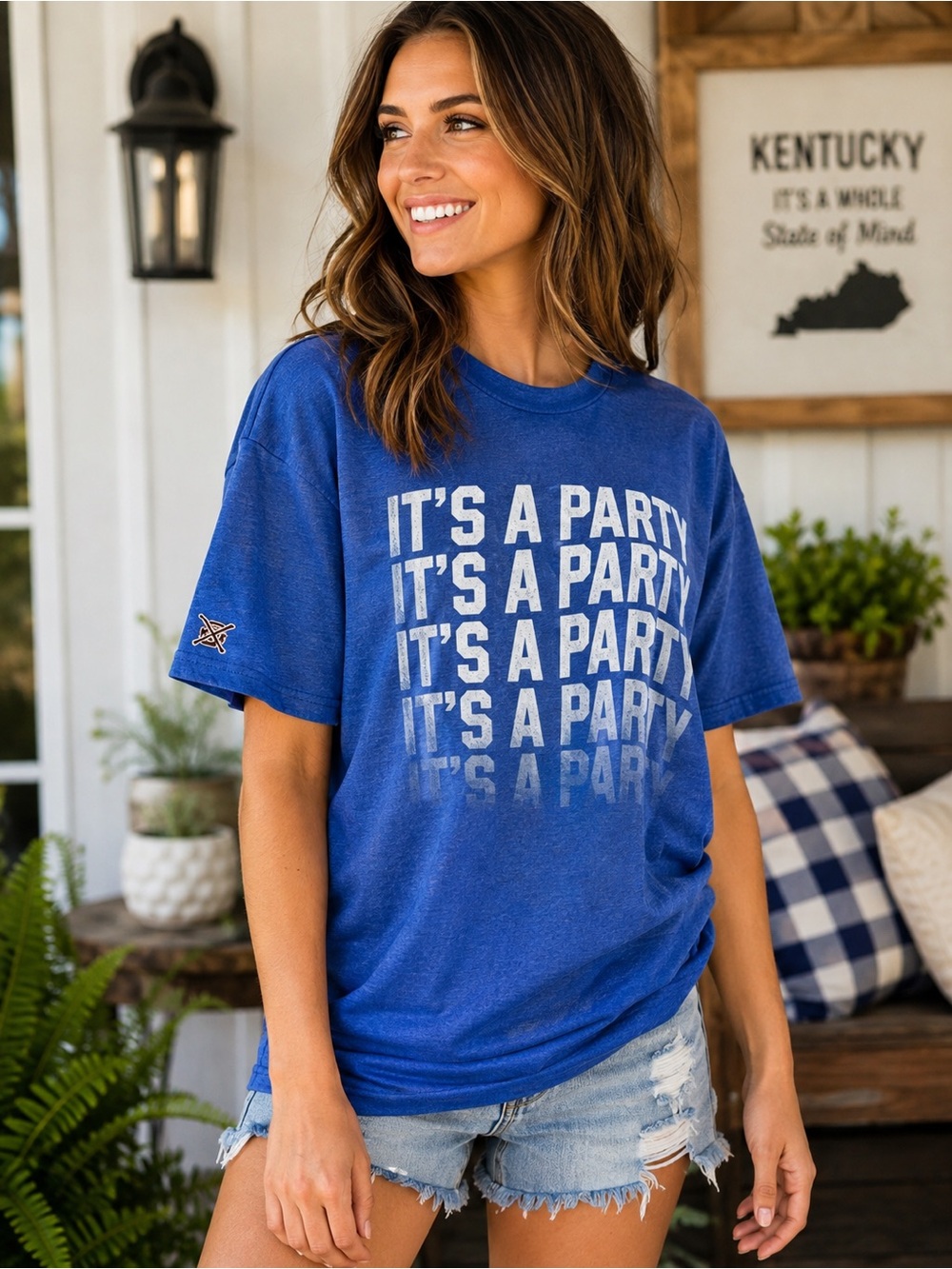 3/$20 Bundle 🌈 Shop Local Kentucky "It's a Party" Graphic T-Shirt Blue Size Lar